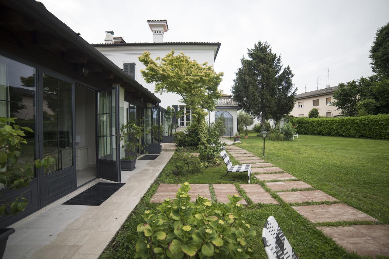 Franca In Franciacorta 3* Passirano